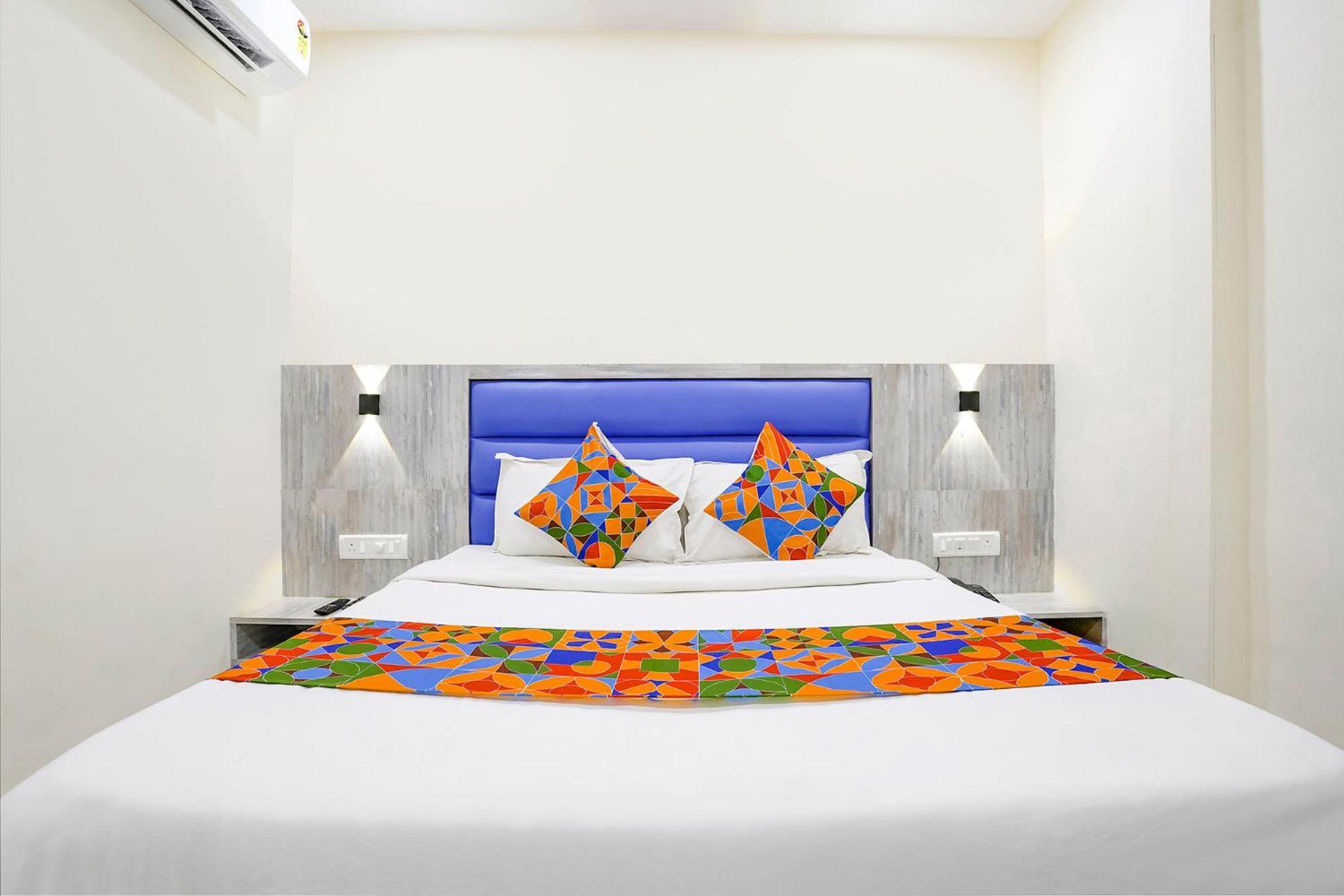 Fabexpress Good Luck Residency - Nr Nesco Exhibition Center Otel Mumbai Dış mekan fotoğraf