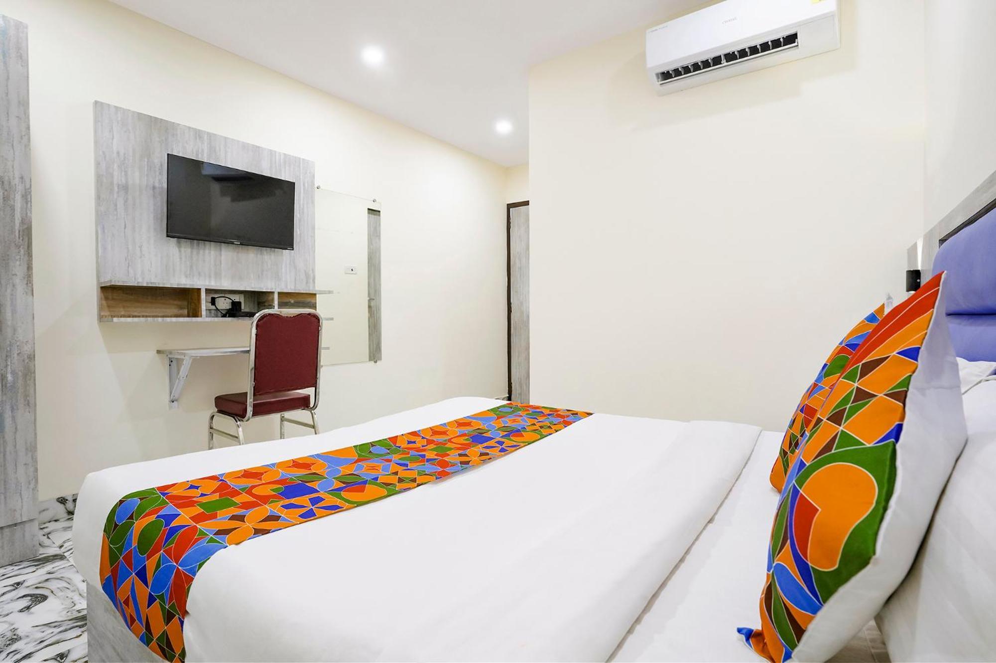 Fabexpress Good Luck Residency - Nr Nesco Exhibition Center Otel Mumbai Dış mekan fotoğraf